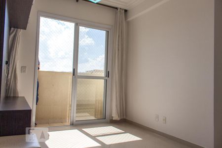 Sala de apartamento para alugar com 2 quartos, 50m² em Vila Mazzei, São Paulo