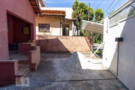 Casa à venda com 90m², 2 quartos e 2 vagasGaragem