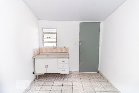 Cozinha de casa para alugar com 1 quarto, 40m² em Vila Maria Alta, São Paulo