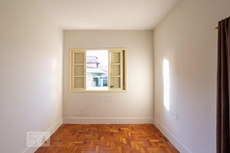 Casa à venda com 200m², 3 quartos e 3 vagasSuíte