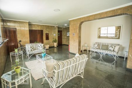 Apartamento à venda com 72m², 3 quartos e 1 vaga Apartamento à venda com 72m², 3 quartos e 1 vagaHall social