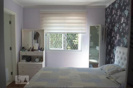 Casa de condomínio à venda com 300m², 4 quartos e 4 vagas Casa de condomínio à venda com 300m², 4 quartos e 4 vagasSuíte 1