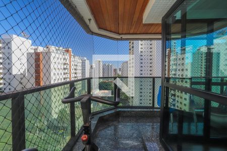 Apartamento à venda com 207m², 4 quartos e 4 vagasVaranda da Sala