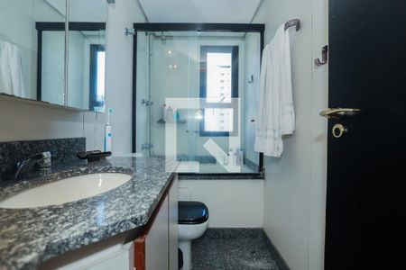 Apartamento à venda com 207m², 4 quartos e 4 vagasBanheiro Social