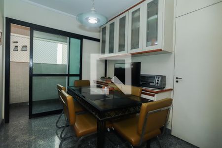 Apartamento à venda com 207m², 4 quartos e 4 vagasCopa