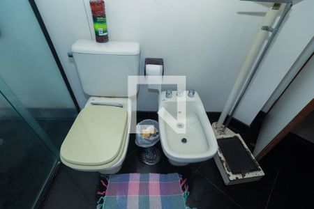 Apartamento à venda com 207m², 4 quartos e 4 vagasBanheiro do Quarto 4