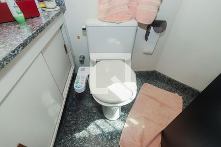 Apartamento à venda com 207m², 4 quartos e 4 vagasBanheiro do Quarto 3