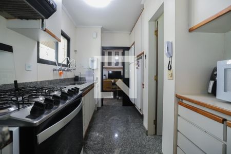 Apartamento à venda com 207m², 4 quartos e 4 vagasCozinha
