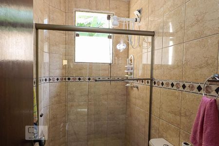 Casa de condomínio à venda com 180m², 4 quartos e 4 vagas Casa de condomínio à venda com 180m², 4 quartos e 4 vagasBanheiro social