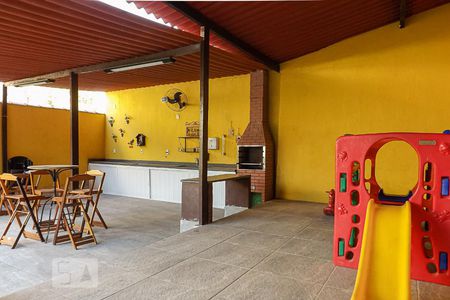 Casa de condomínio à venda com 180m², 4 quartos e 4 vagas Casa de condomínio à venda com 180m², 4 quartos e 4 vagasÁrea comum - Academia