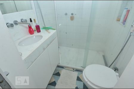 Apartamento à venda com 203m², 3 quartos e 1 vagaBanheiro 2