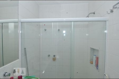 Apartamento à venda com 203m², 3 quartos e 1 vagaBanheiro 2