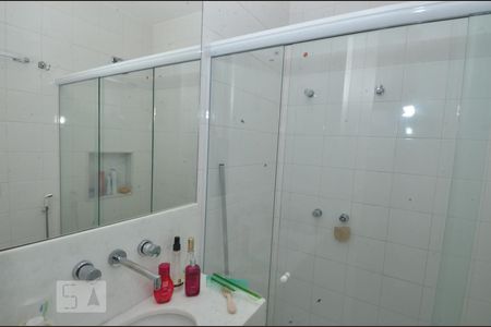 Apartamento à venda com 203m², 3 quartos e 1 vagaBanheiro 2