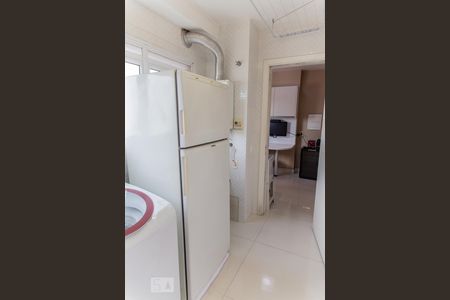 Apartamento à venda com 167m², 3 quartos e 2 vagas Apartamento à venda com 167m², 3 quartos e 2 vagasÁrea de Serviço