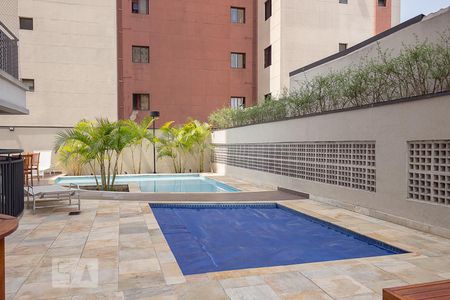 Apartamento à venda com 78m², 3 quartos e 2 vagas Apartamento à venda com 78m², 3 quartos e 2 vagasÁrea comum - Piscina