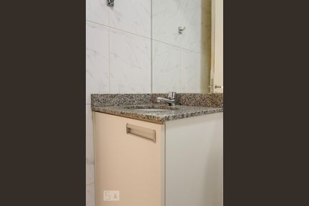 Apartamento à venda com 78m², 3 quartos e 2 vagas Apartamento à venda com 78m², 3 quartos e 2 vagasBanheiro Social