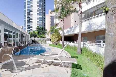 Apartamento à venda com 147m², 3 quartos e 2 vagas Apartamento à venda com 147m², 3 quartos e 2 vagasPiscina
