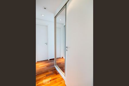 Apartamento à venda com 147m², 3 quartos e 2 vagas Apartamento à venda com 147m², 3 quartos e 2 vagasSuíte Master