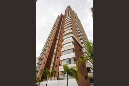 Apartamento à venda com 147m², 3 quartos e 2 vagas Apartamento à venda com 147m², 3 quartos e 2 vagasFachada