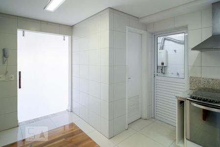 Apartamento à venda com 147m², 3 quartos e 2 vagas Apartamento à venda com 147m², 3 quartos e 2 vagasCozinha