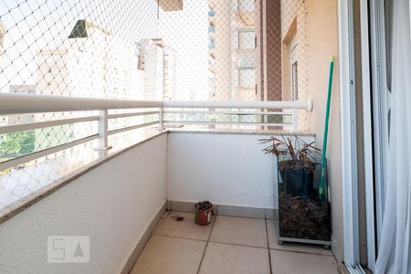 Apartamento à venda com 147m², 3 quartos e 2 vagas Apartamento à venda com 147m², 3 quartos e 2 vagasVaranda Suíte Master