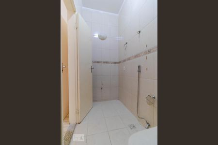 Casa à venda com 900m², 3 quartos e 8 vagasBanheiro da Suíte