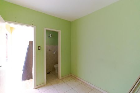 Casa à venda com 900m², 3 quartos e 8 vagasQuarto de Serviço