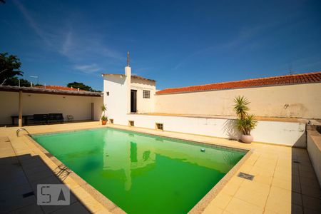 Casa à venda com 900m², 3 quartos e 8 vagasPiscina