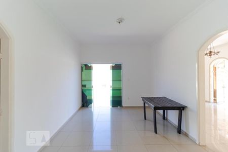Casa à venda com 900m², 3 quartos e 8 vagasSala de Jantar