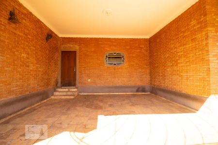 Casa à venda com 900m², 3 quartos e 8 vagasGaragem 01