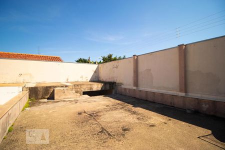 Casa à venda com 900m², 3 quartos e 8 vagasQuintal