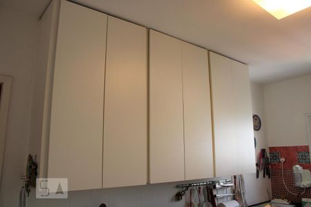 Apartamento à venda com 120m², 3 quartos e 3 vagasCozinha - armários