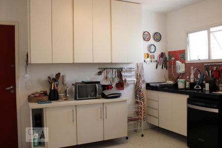 Apartamento à venda com 120m², 3 quartos e 3 vagasCozinha - armários