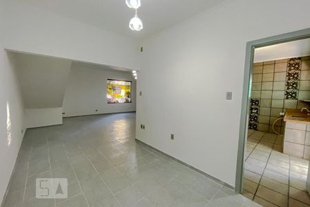 Sala de casa para alugar com 3 quartos, 250m² em Água Rasa, São Paulo