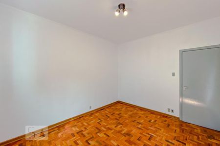 Quarto de casa para alugar com 3 quartos, 250m² em Água Rasa, São Paulo