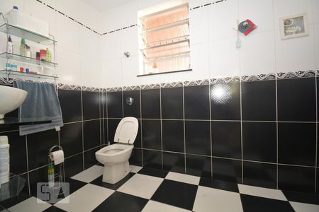Casa à venda com 270m², 5 quartos e 3 vagasBanheiro - 1°Andar
