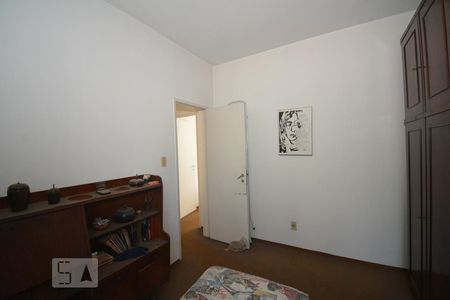 Casa à venda com 270m², 5 quartos e 3 vagasQuarto 2 - 2°Andar