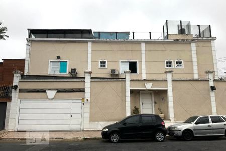 Casa à venda com 400m², 4 quartos e 7 vagas Casa à venda com 400m², 4 quartos e 7 vagasFachada