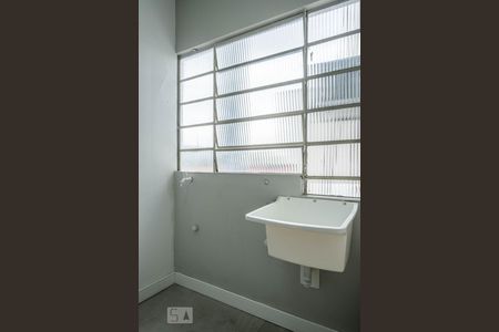 Studio para alugar com 34m², 1 quarto e sem vaga Studio para alugar com 34m², 1 quarto e sem vagaBanheiro/Área de Serviço