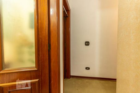 Casa à venda com 150m², 4 quartos e 2 vagasCorredor