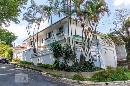 Casa à venda com 150m², 4 quartos e 2 vagasFachada