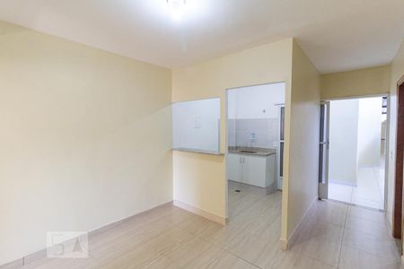 Sala de casa para alugar com 1 quarto, 58m² em Rocha, Rio de Janeiro