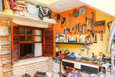 Casa à venda com 420m², 5 quartos e 4 vagas Casa à venda com 420m², 5 quartos e 4 vagasÁrea comum