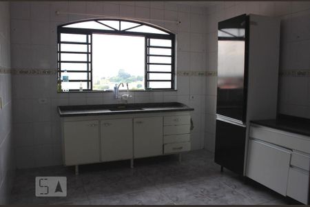 Casa à venda com 211m², 4 quartos e 4 vagasCozinha