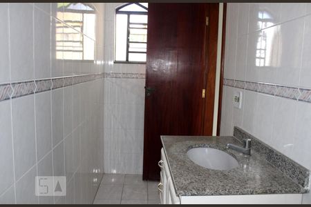 Casa à venda com 211m², 4 quartos e 4 vagasBanheiro da Suíte