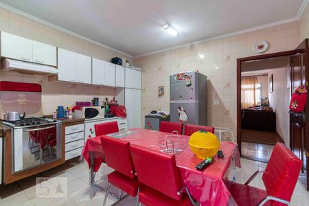 Casa à venda com 300m², 2 quartos e 2 vagasCozinha