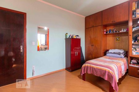 Casa à venda com 300m², 2 quartos e 2 vagasQuarto 2