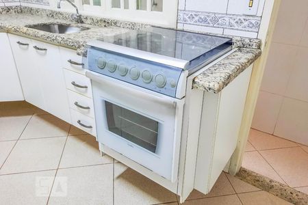 Casa de condomínio à venda com 72m², 2 quartos e 2 vagas Casa de condomínio à venda com 72m², 2 quartos e 2 vagasCozinha