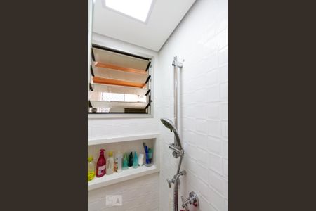 Apartamento à venda com 115m², 3 quartos e 3 vagas Apartamento à venda com 115m², 3 quartos e 3 vagasBanheiro Social