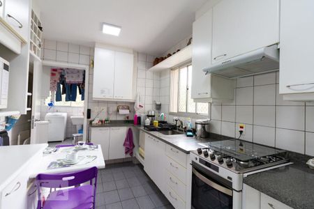 Apartamento à venda com 115m², 3 quartos e 3 vagas Apartamento à venda com 115m², 3 quartos e 3 vagasCozinha